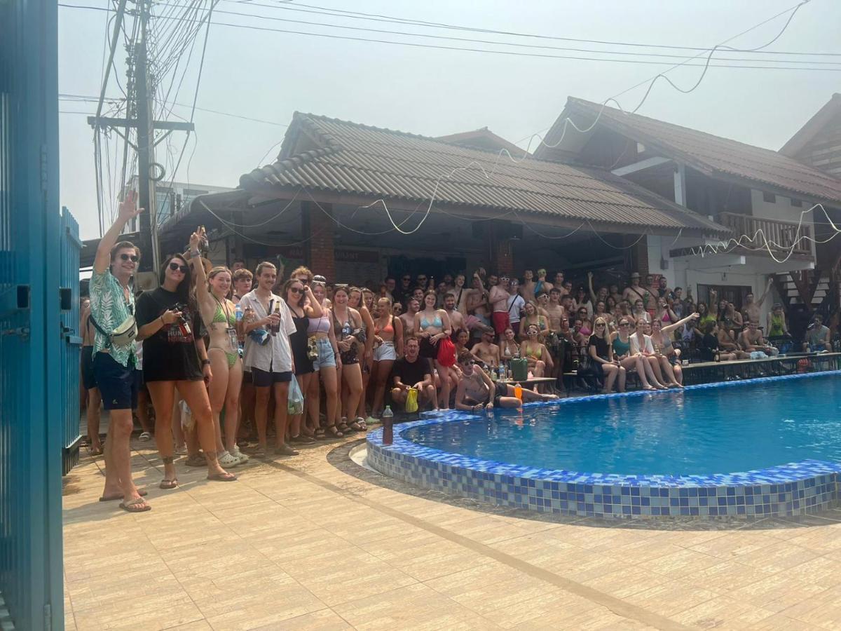 Nana Backpackers Hostel Vang Vieng Zewnętrze zdjęcie