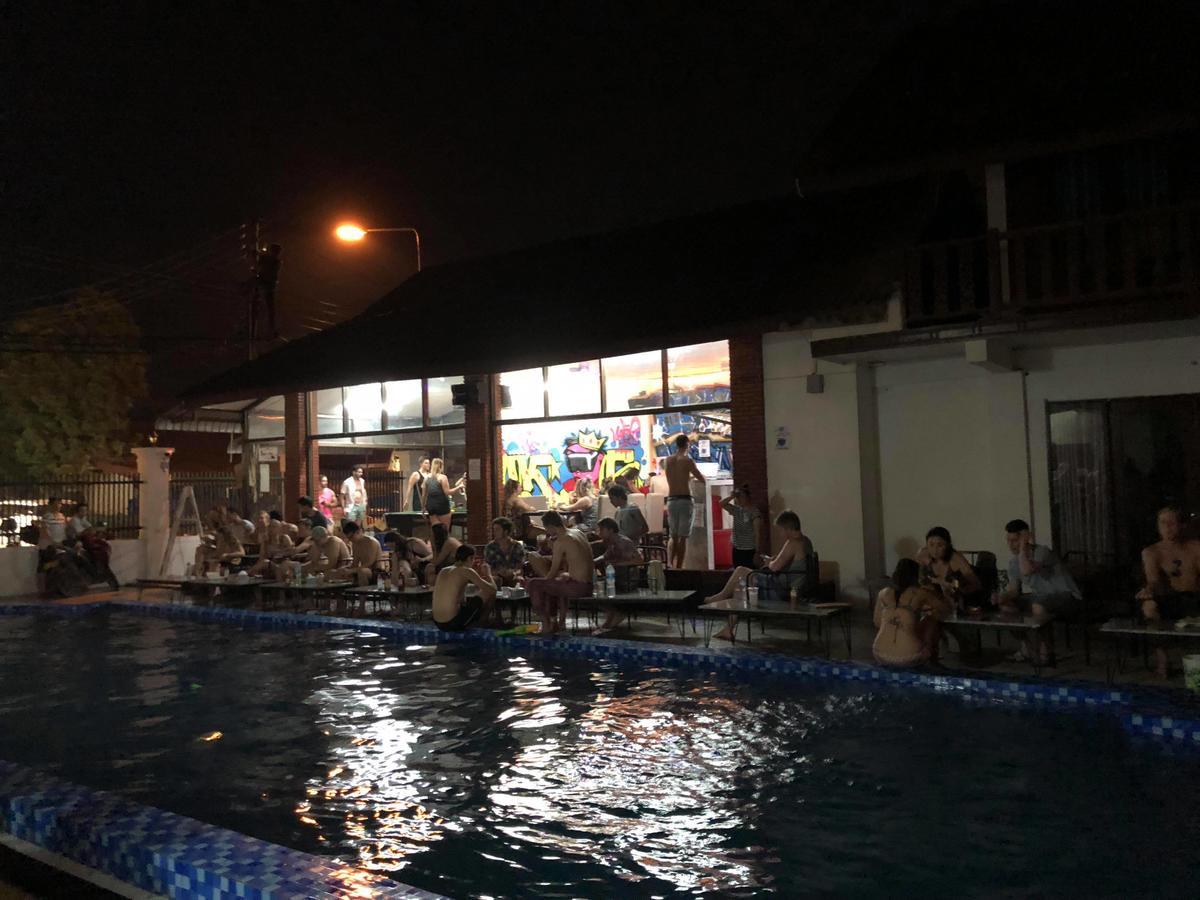 Nana Backpackers Hostel Vang Vieng Zewnętrze zdjęcie