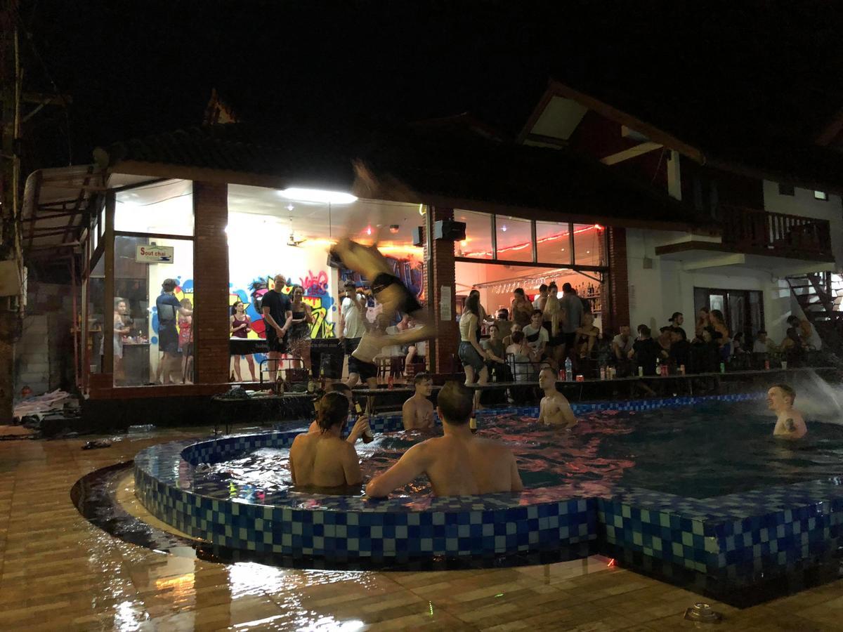 Nana Backpackers Hostel Vang Vieng Zewnętrze zdjęcie